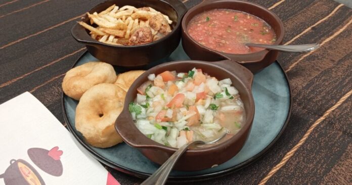 «La Pollona» obtiene una mención honrosa a nivel nacional y reafirma su lugar como plato emblemático de Los Ángeles.